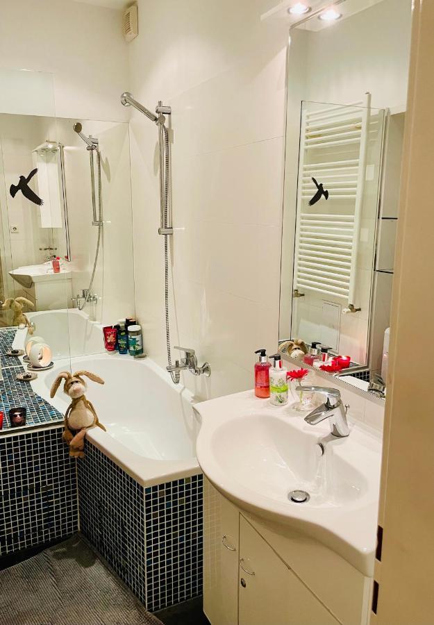 Feel At Home - Self Check In Vienna Luaran gambar